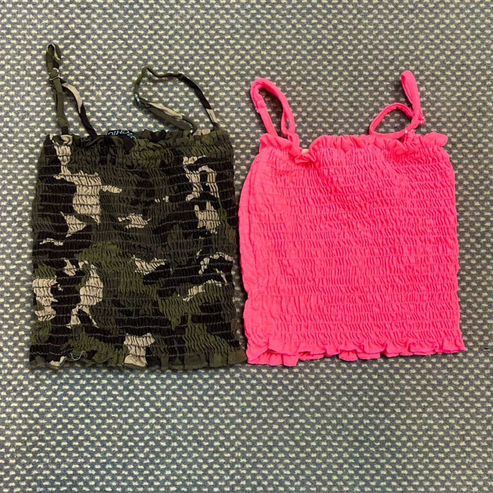 Chic2Chic Tops - Picture 2 of 5